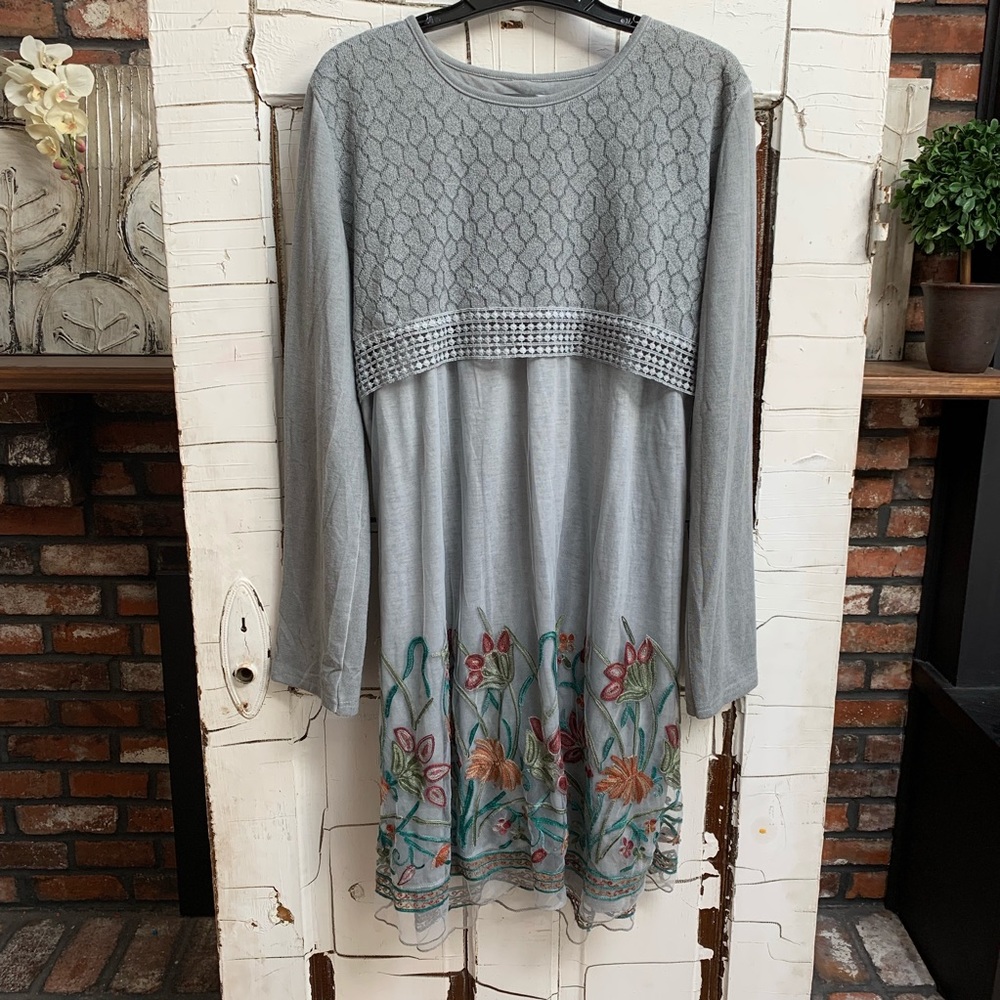 Simply Couture gray embroidered knit dress boho